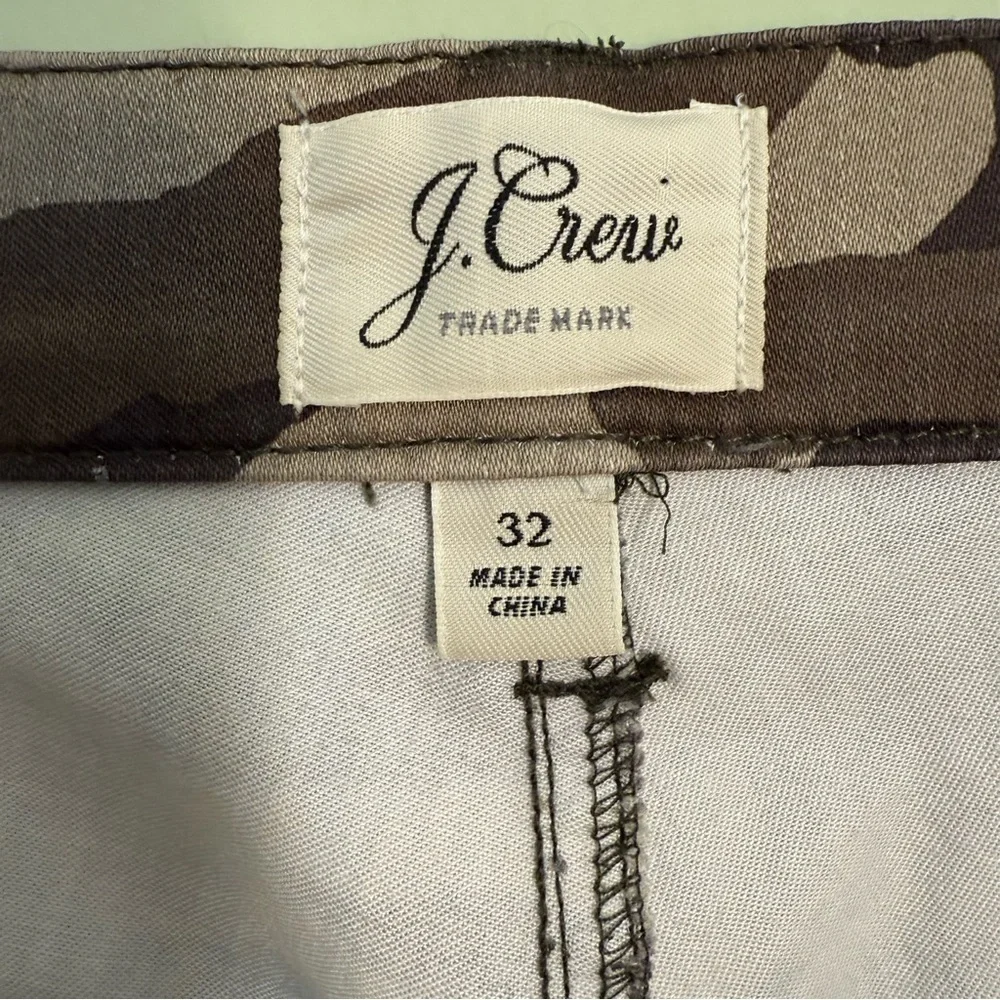J.‎ Crew Camo woman’s pants cargo size 32 hunting